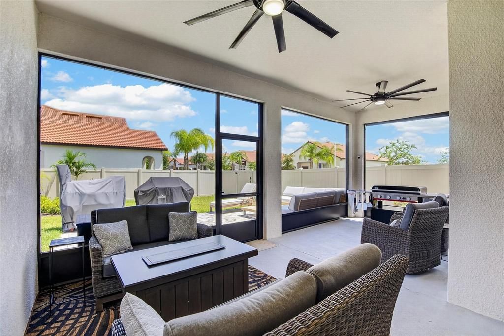For Sale: $500,000 (3 beds, 2 baths, 2363 Square Feet)