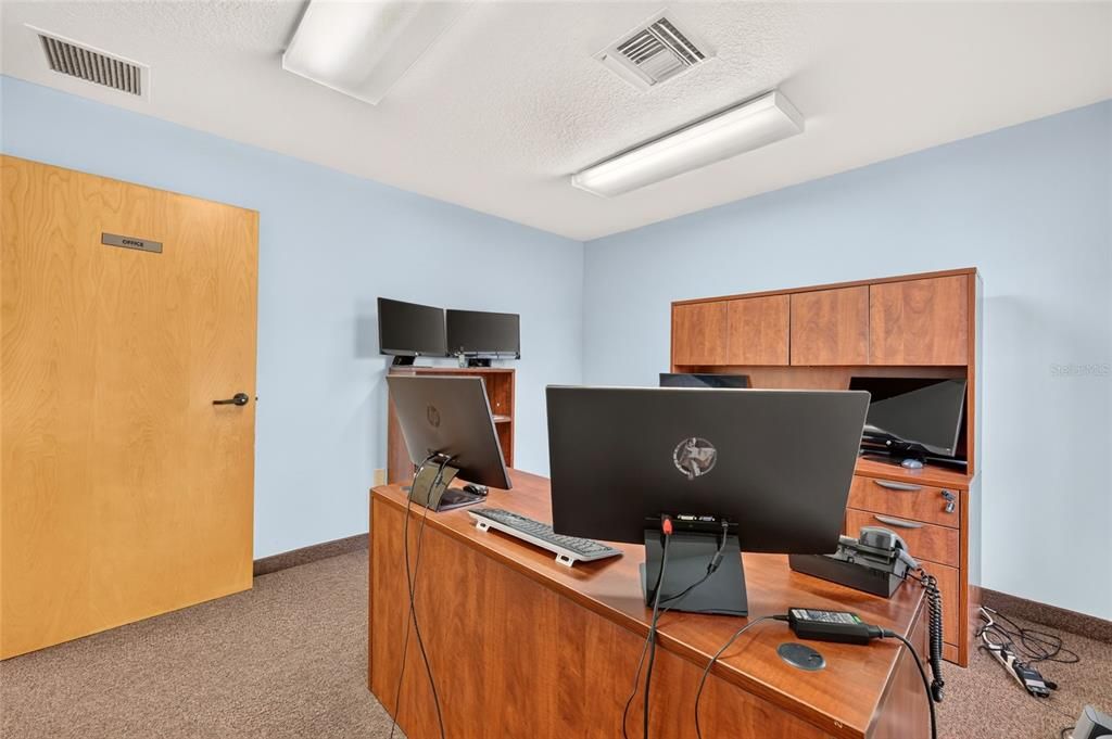 На продажу: $600,000 (0 спален, 0 ванн, 2218 Квадратных фут)