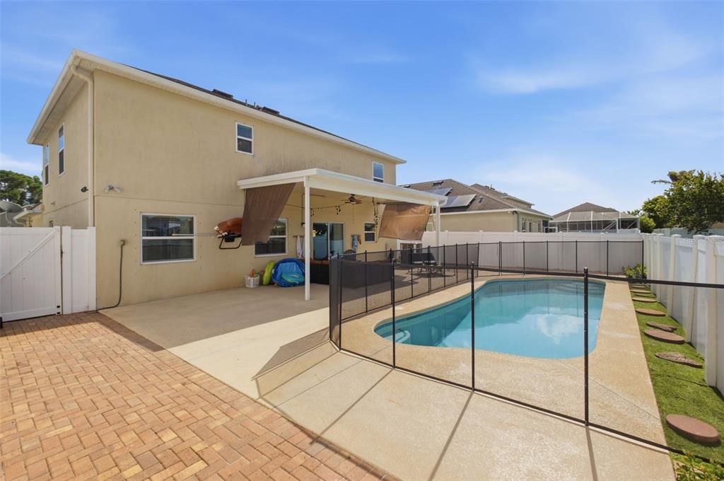 For Sale: $459,000 (4 beds, 2 baths, 2376 Square Feet)