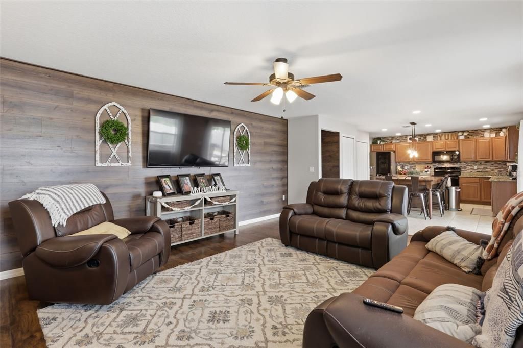 For Sale: $459,000 (4 beds, 2 baths, 2376 Square Feet)