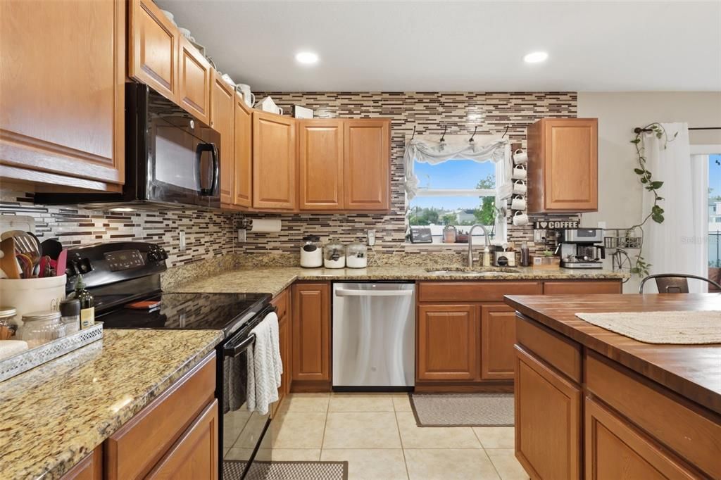 For Sale: $459,000 (4 beds, 2 baths, 2376 Square Feet)