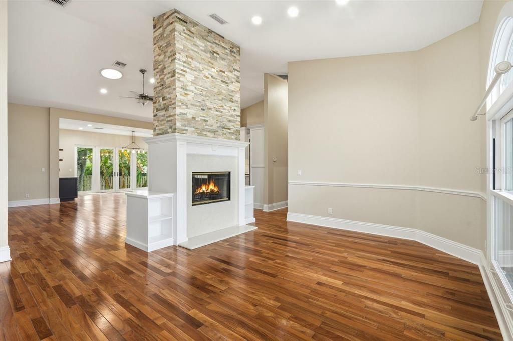 For Sale: $1,400,000 (3 beds, 3 baths, 2856 Square Feet)
