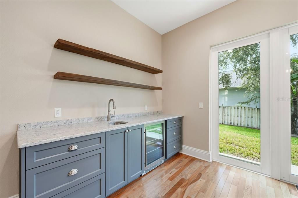 For Sale: $1,400,000 (3 beds, 3 baths, 2856 Square Feet)