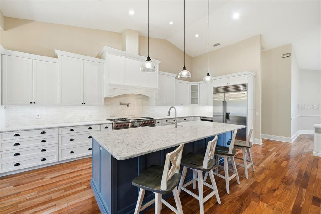 For Sale: $1,400,000 (3 beds, 3 baths, 2856 Square Feet)