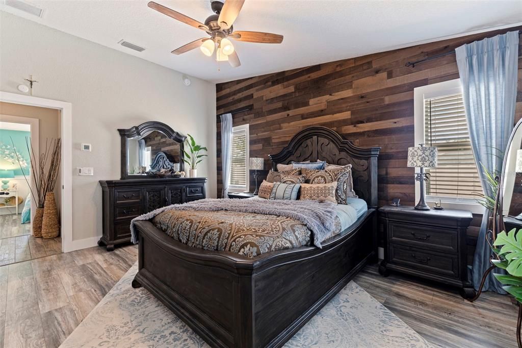 For Sale: $599,900 (4 beds, 3 baths, 1667 Square Feet)