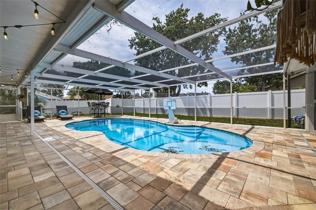 For Sale: $599,900 (4 beds, 3 baths, 1667 Square Feet)