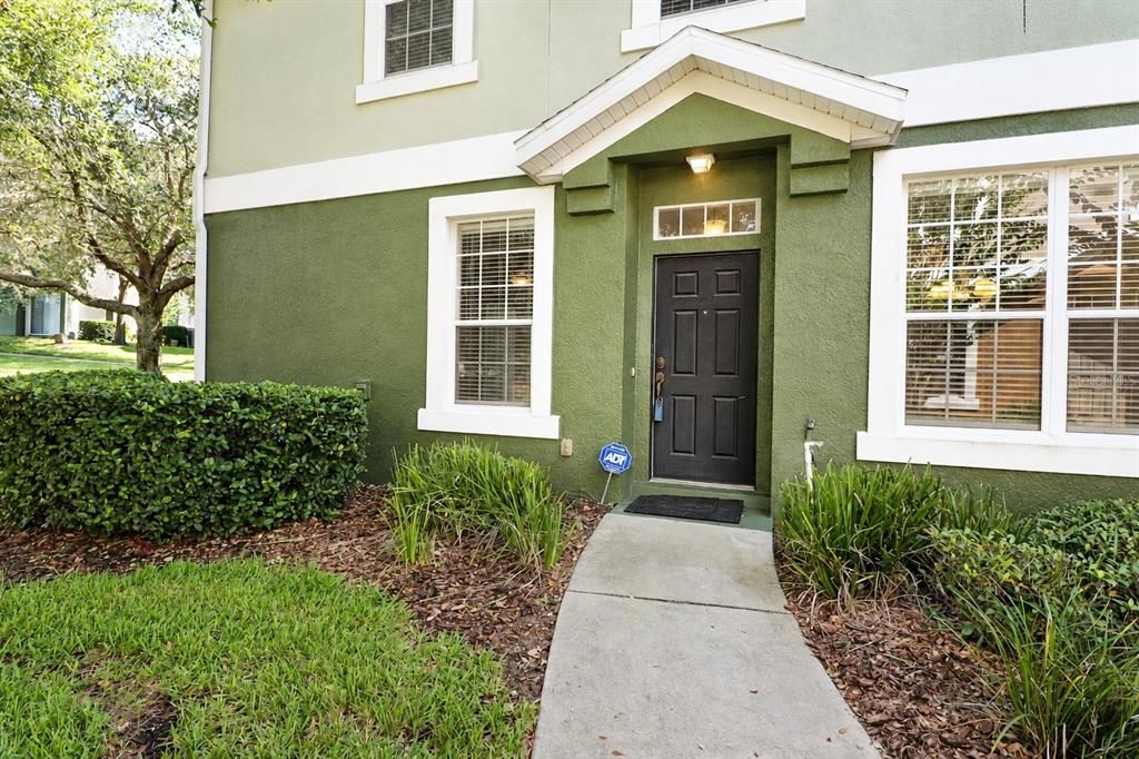 For Rent: $2,150 (3 beds, 2 baths, 1740 Square Feet)