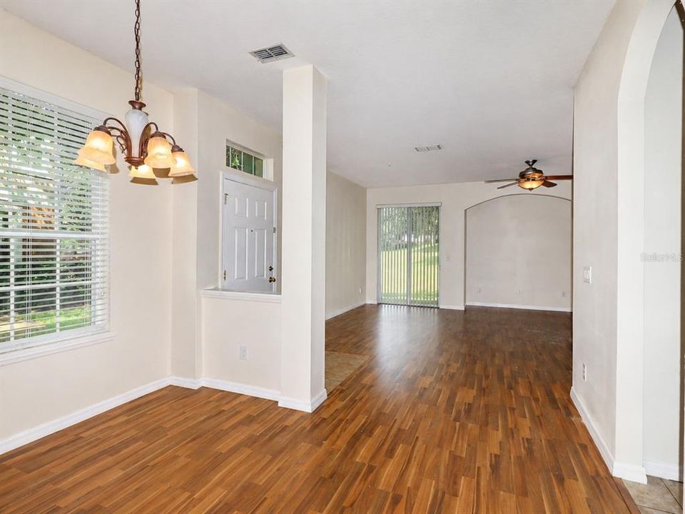 For Rent: $2,150 (3 beds, 2 baths, 1740 Square Feet)