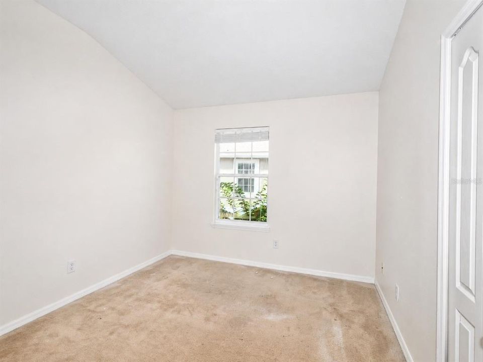 For Rent: $2,150 (3 beds, 2 baths, 1740 Square Feet)