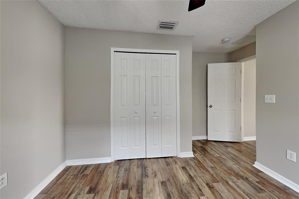 For Rent: $1,929 (3 beds, 2 baths, 1355 Square Feet)