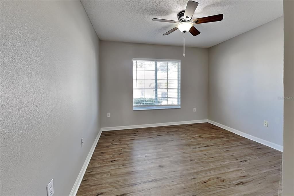 For Rent: $1,929 (3 beds, 2 baths, 1355 Square Feet)