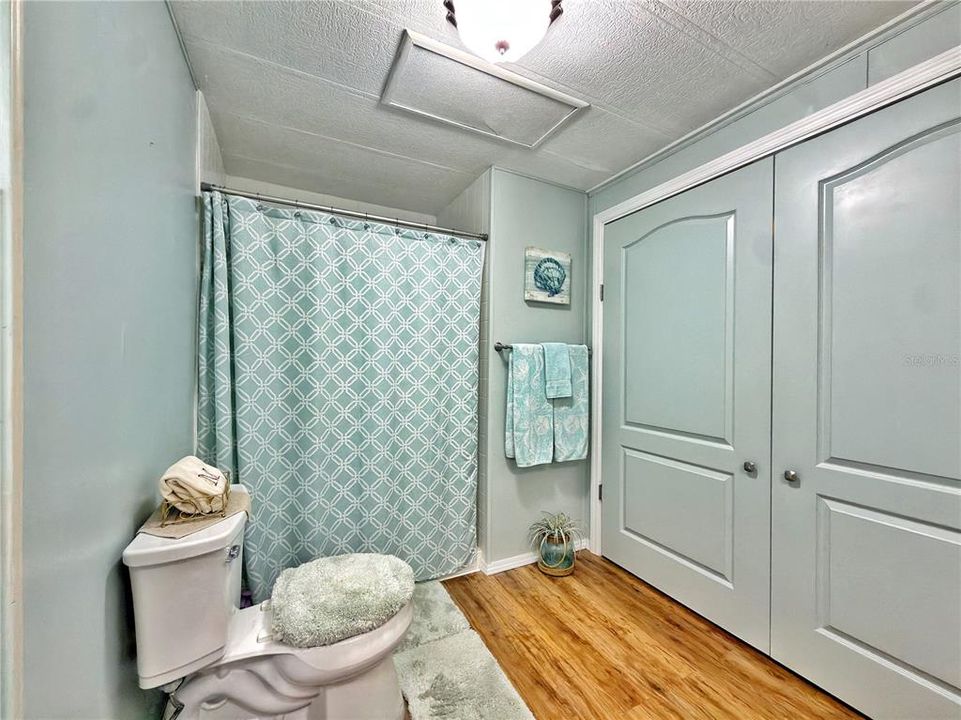 For Sale: $172,500 (2 beds, 2 baths, 1288 Square Feet)