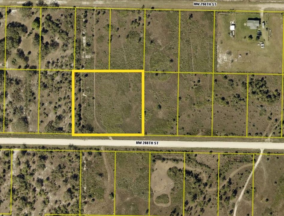 En Venta: $79,900 (2.50 acres)