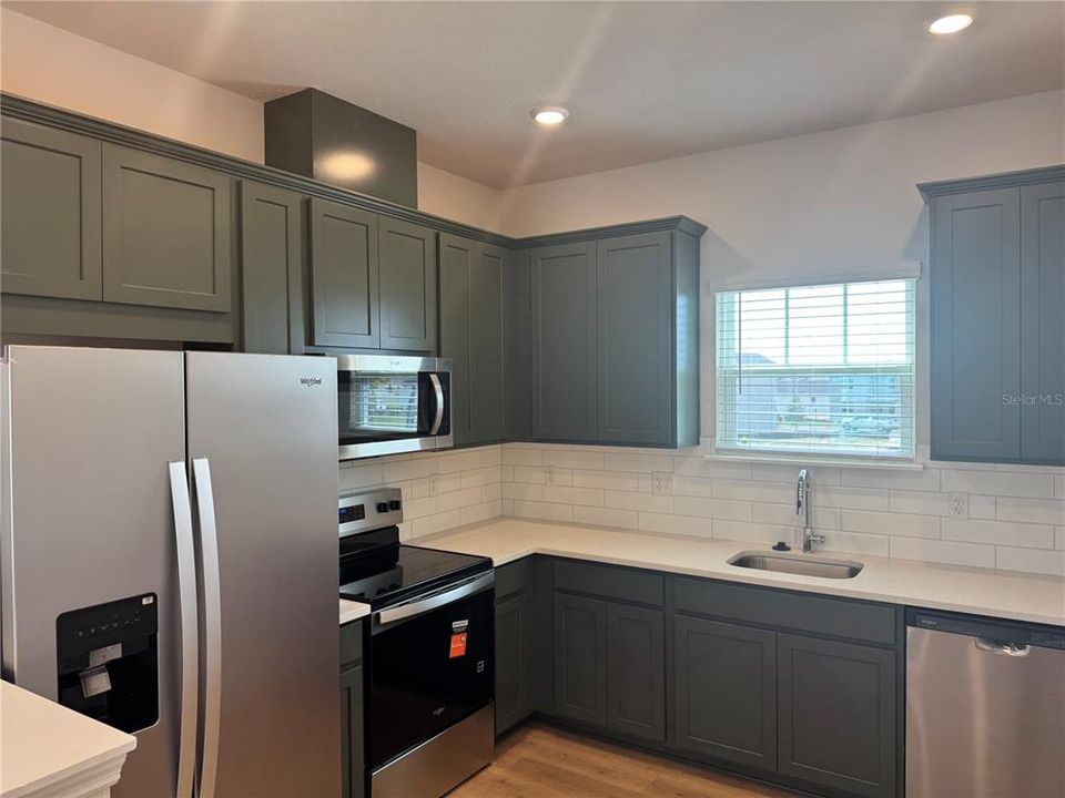 For Rent: $1,600 (1 beds, 1 baths, 624 Square Feet)