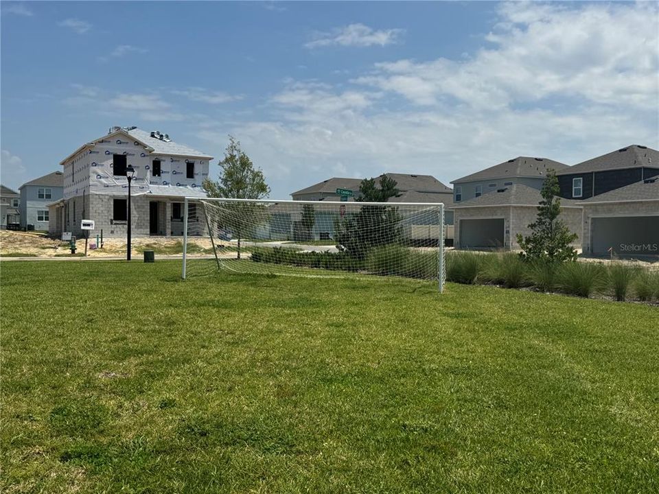 For Rent: $1,600 (1 beds, 1 baths, 624 Square Feet)