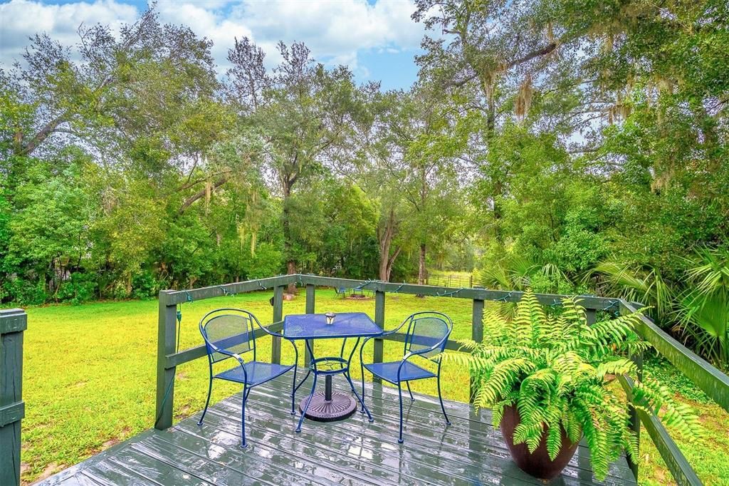 For Sale: $319,000 (2 beds, 2 baths, 999 Square Feet)