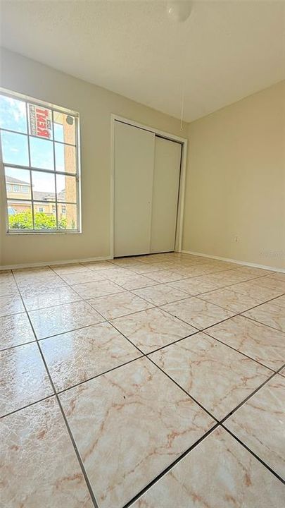В аренду: $1,800 (2 спален, 2 ванн, 902 Квадратных фут)