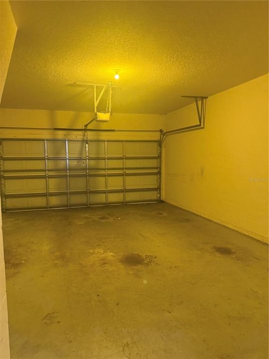 For Sale: $250,000 (3 beds, 2 baths, 1609 Square Feet)