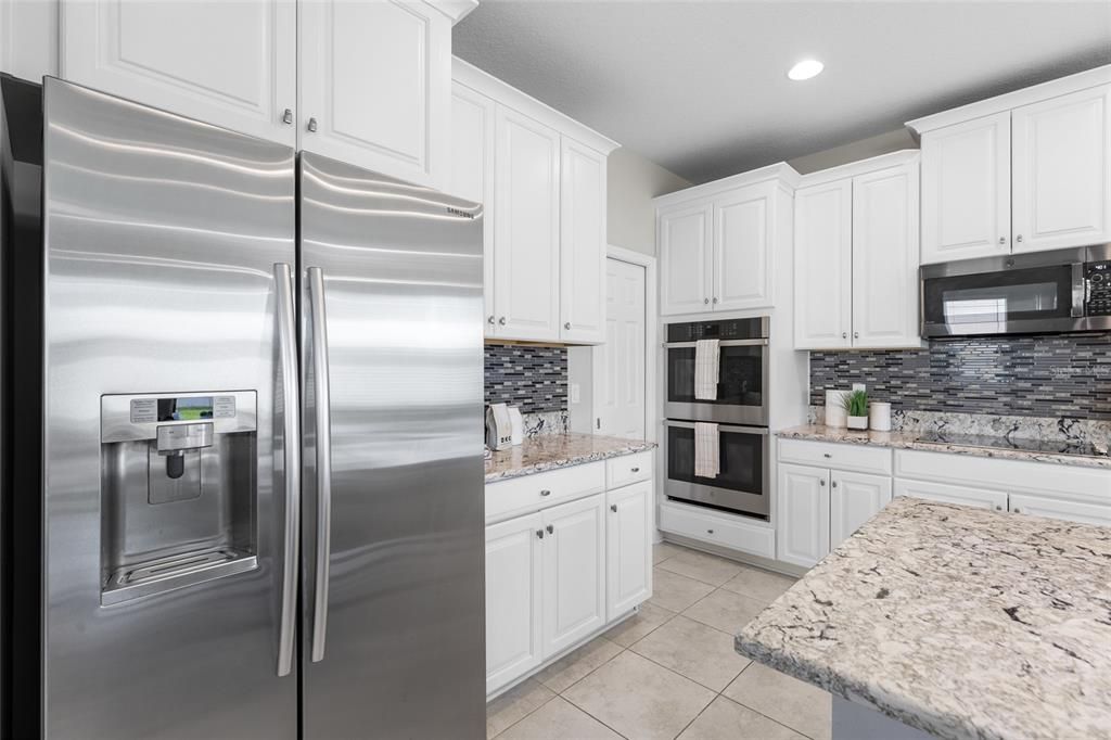For Sale: $525,000 (4 beds, 3 baths, 2652 Square Feet)