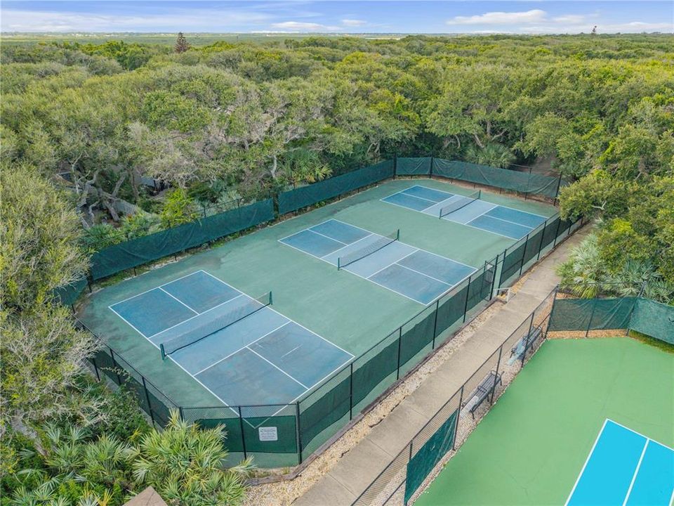 En Venta: $349,000 (1 camas, 1 baños, 928 Pies cuadrados)