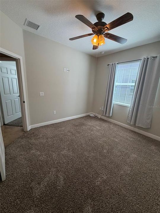 For Rent: $2,400 (3 beds, 2 baths, 2051 Square Feet)