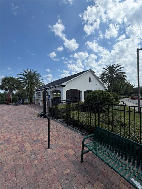 For Rent: $2,400 (3 beds, 2 baths, 2051 Square Feet)