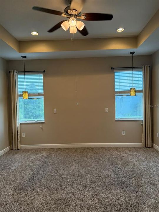 For Rent: $2,400 (3 beds, 2 baths, 2051 Square Feet)