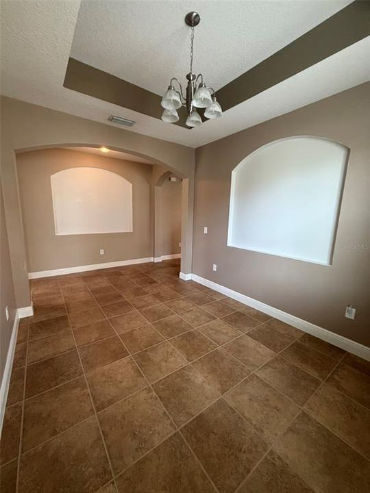 For Rent: $2,400 (3 beds, 2 baths, 2051 Square Feet)