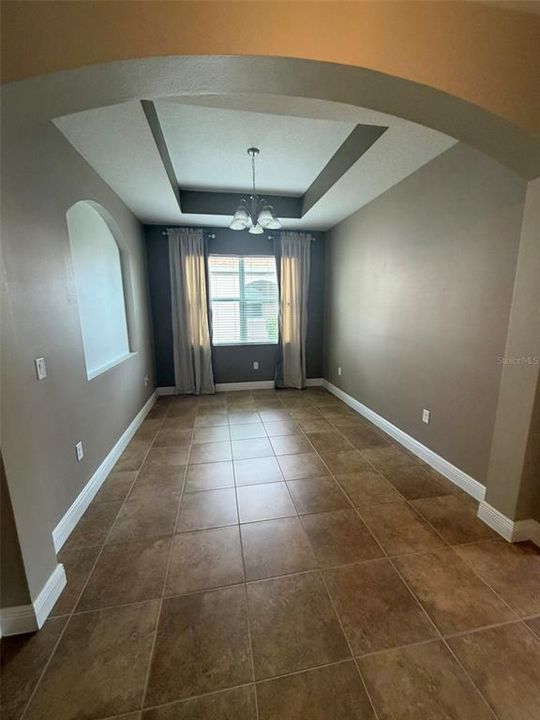For Rent: $2,400 (3 beds, 2 baths, 2051 Square Feet)