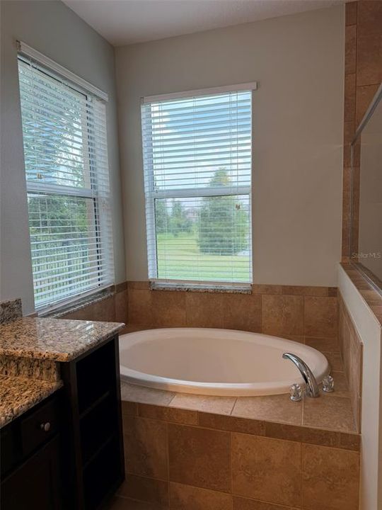 For Rent: $2,400 (3 beds, 2 baths, 2051 Square Feet)