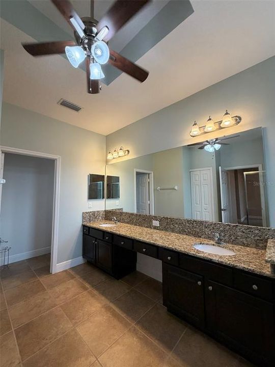 For Rent: $2,400 (3 beds, 2 baths, 2051 Square Feet)