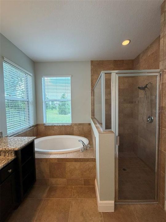 For Rent: $2,400 (3 beds, 2 baths, 2051 Square Feet)