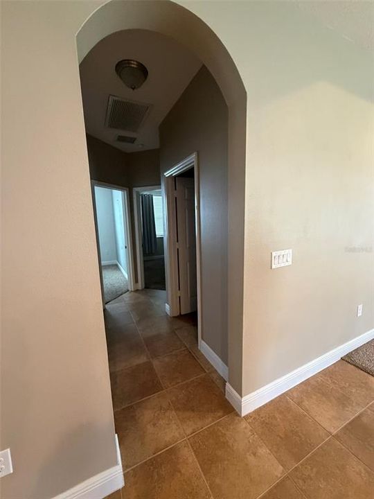 For Rent: $2,400 (3 beds, 2 baths, 2051 Square Feet)