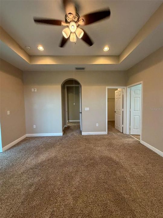 For Rent: $2,400 (3 beds, 2 baths, 2051 Square Feet)
