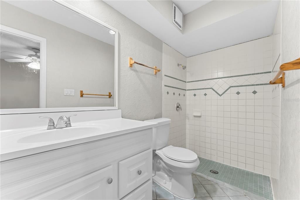 For Sale: $368,000 (4 beds, 2 baths, 1641 Square Feet)
