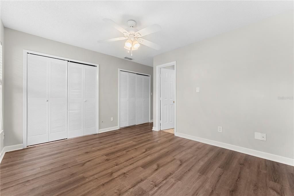 For Sale: $368,000 (4 beds, 2 baths, 1641 Square Feet)