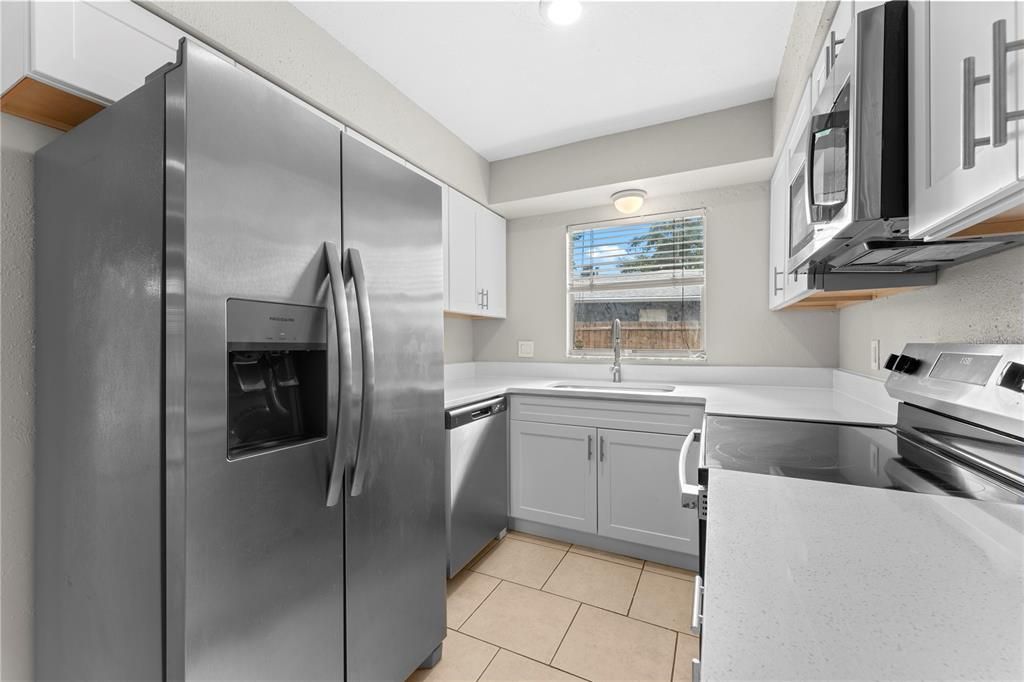 For Sale: $368,000 (4 beds, 2 baths, 1641 Square Feet)