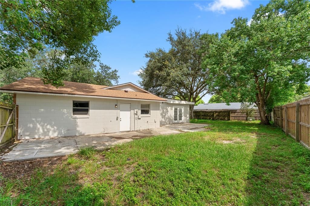For Sale: $368,000 (4 beds, 2 baths, 1641 Square Feet)