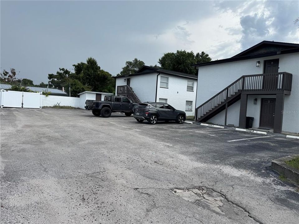 For Rent: $1,500 (2 beds, 1 baths, 768 Square Feet)