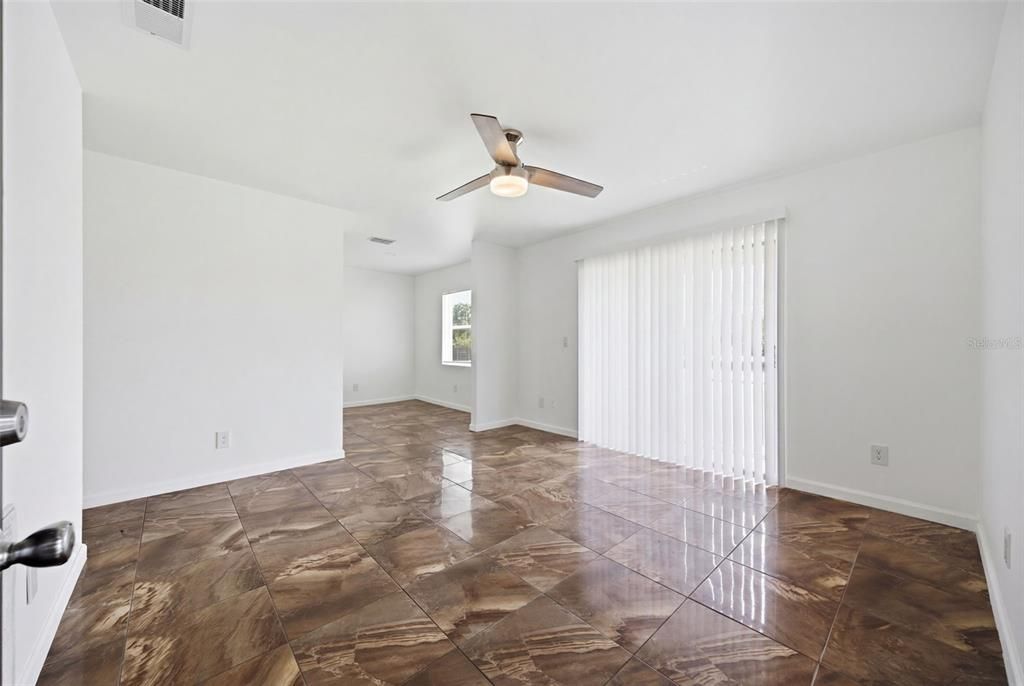 For Rent: $1,500 (2 beds, 1 baths, 768 Square Feet)