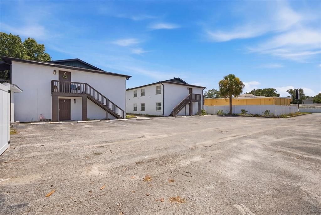 For Rent: $1,500 (2 beds, 1 baths, 768 Square Feet)