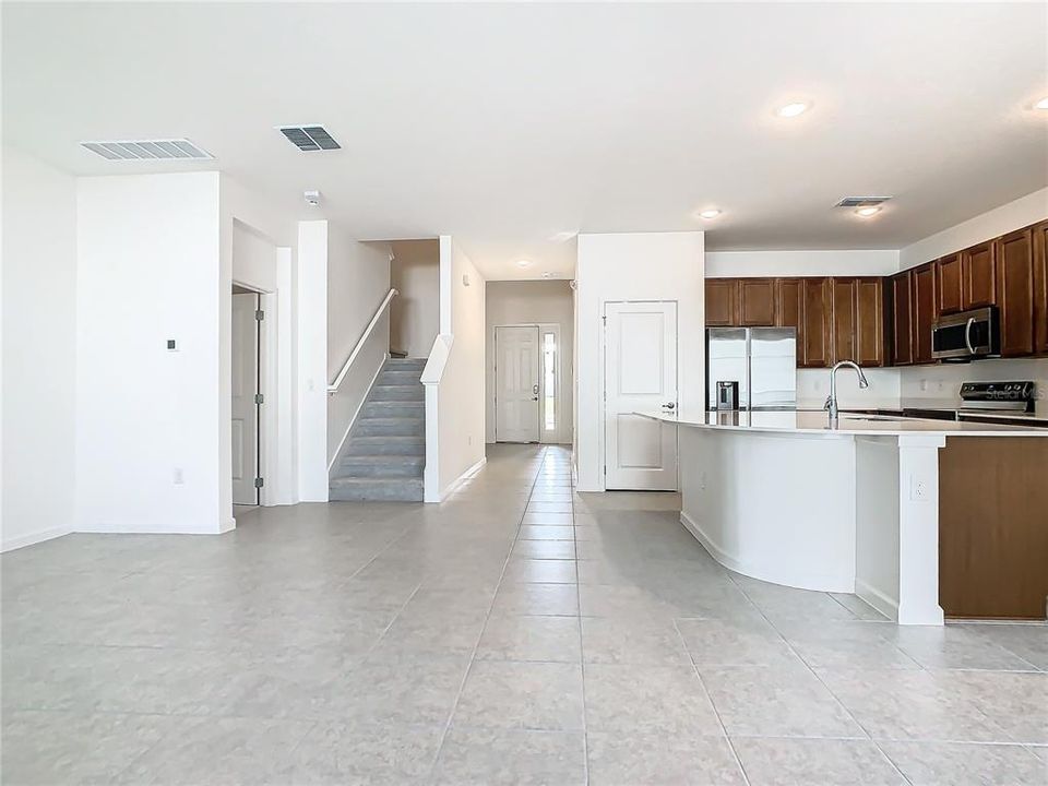 For Sale: $569,000 (8 beds, 5 baths, 3248 Square Feet)