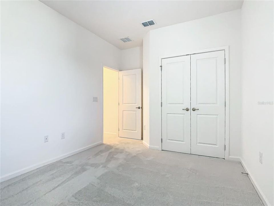 For Sale: $569,000 (8 beds, 5 baths, 3248 Square Feet)