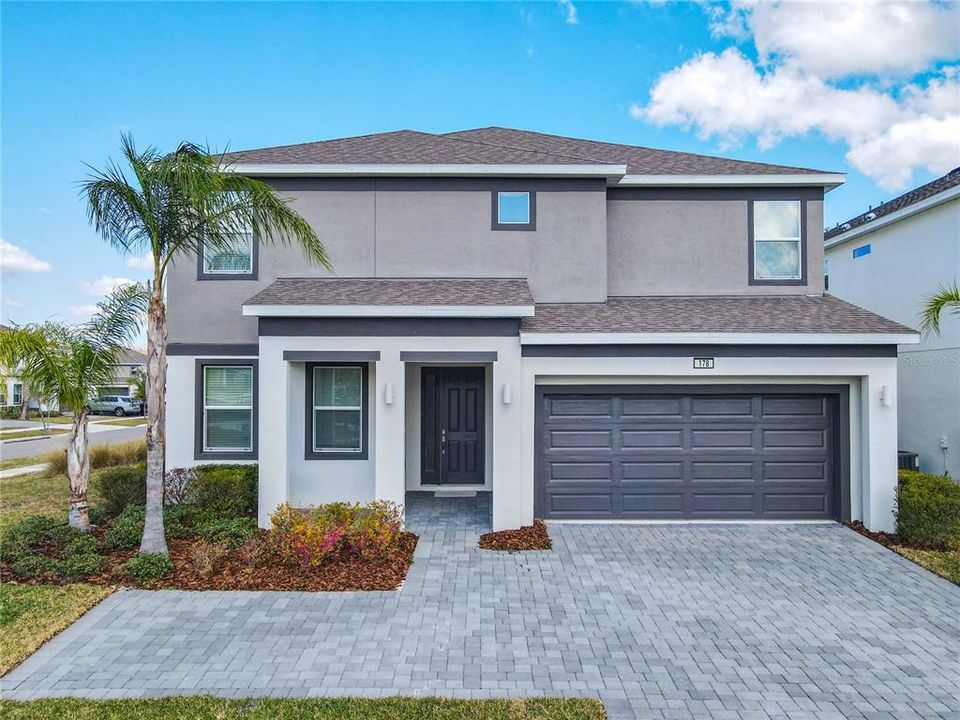 For Sale: $569,000 (8 beds, 5 baths, 3248 Square Feet)