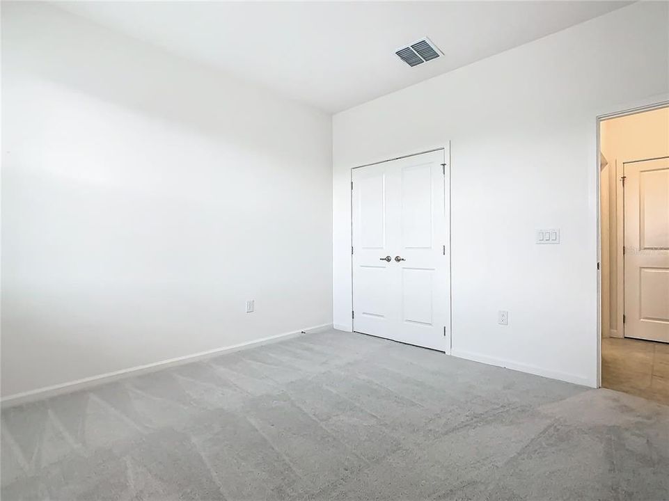 For Sale: $569,000 (8 beds, 5 baths, 3248 Square Feet)
