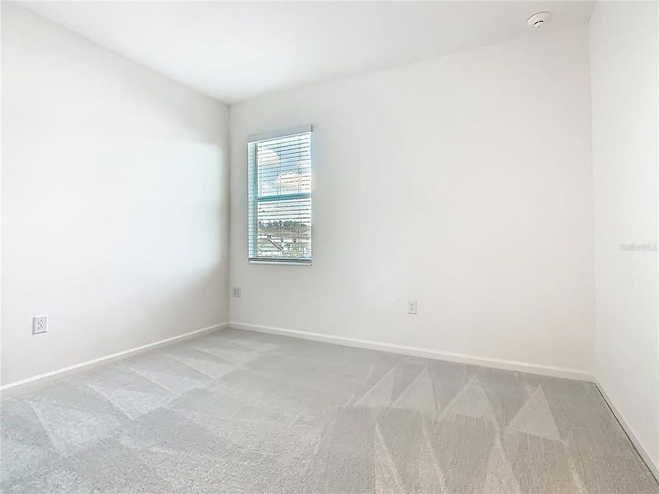 For Sale: $569,000 (8 beds, 5 baths, 3248 Square Feet)