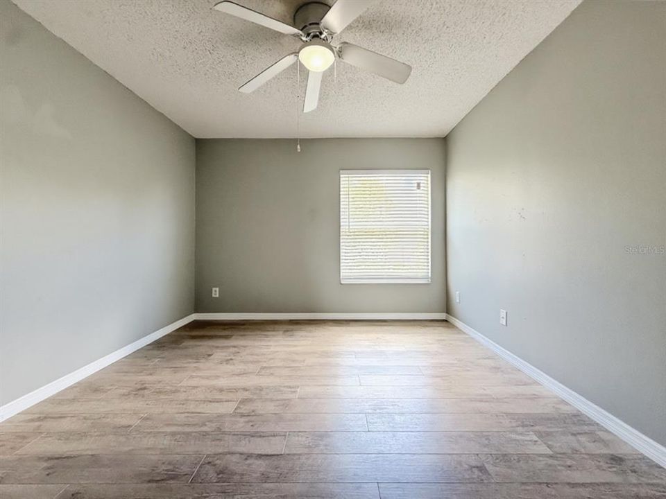 For Sale: $299,000 (3 beds, 2 baths, 1313 Square Feet)