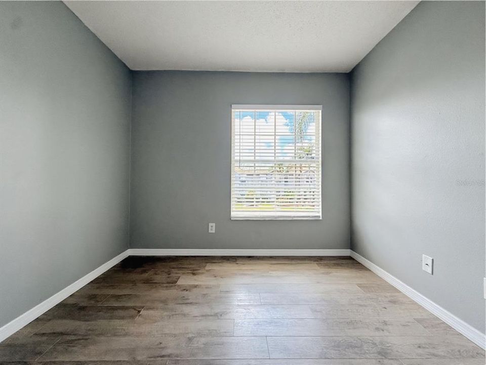 For Sale: $299,000 (3 beds, 2 baths, 1313 Square Feet)