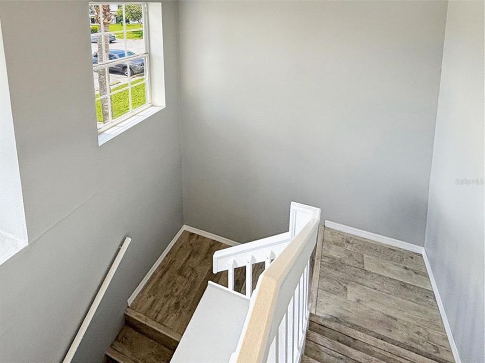 For Sale: $299,000 (3 beds, 2 baths, 1313 Square Feet)