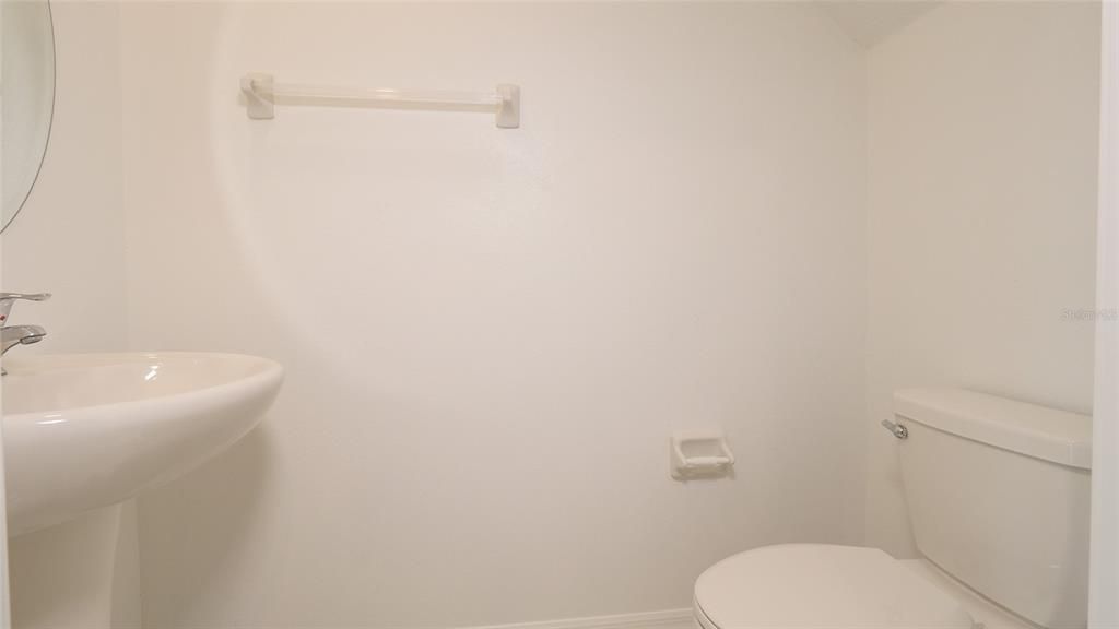 En Renta: $2,700 (5 camas, 2 baños, 2217 Pies cuadrados)